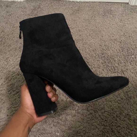 Black Suede Pointed toe heeled booties - Picture 6 of 6